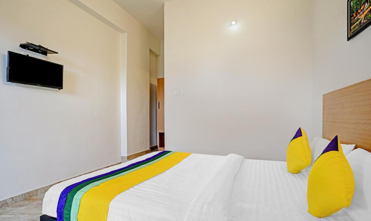 Itsy Hotels Flowers Park 纳西克 外观 照片