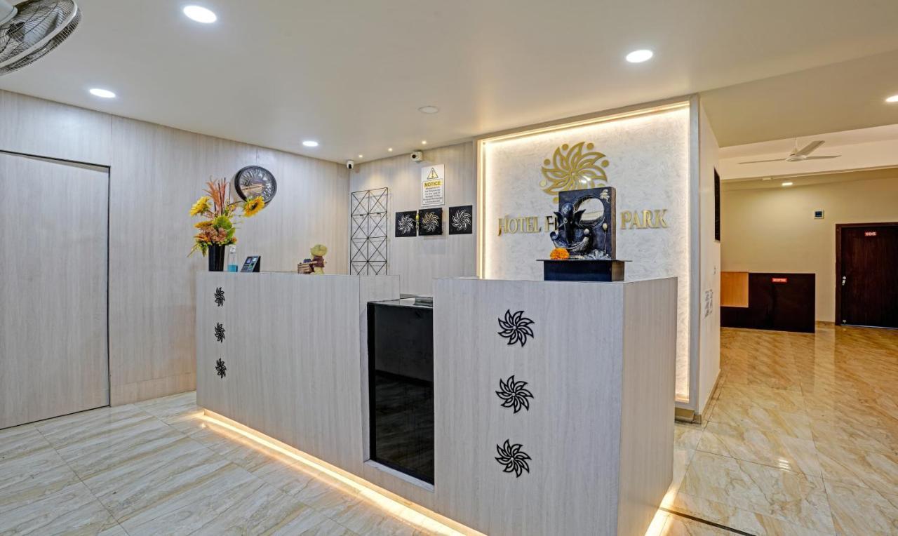 Itsy Hotels Flowers Park 纳西克 外观 照片